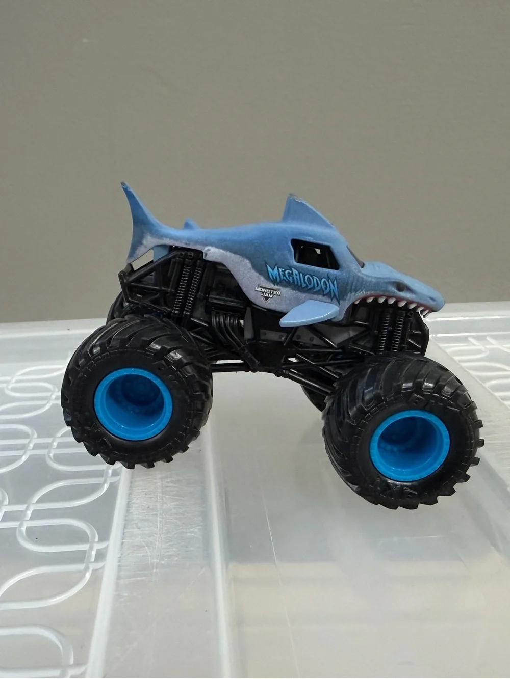 Monster Jam Megalodon Trucks (Bundle of 7)